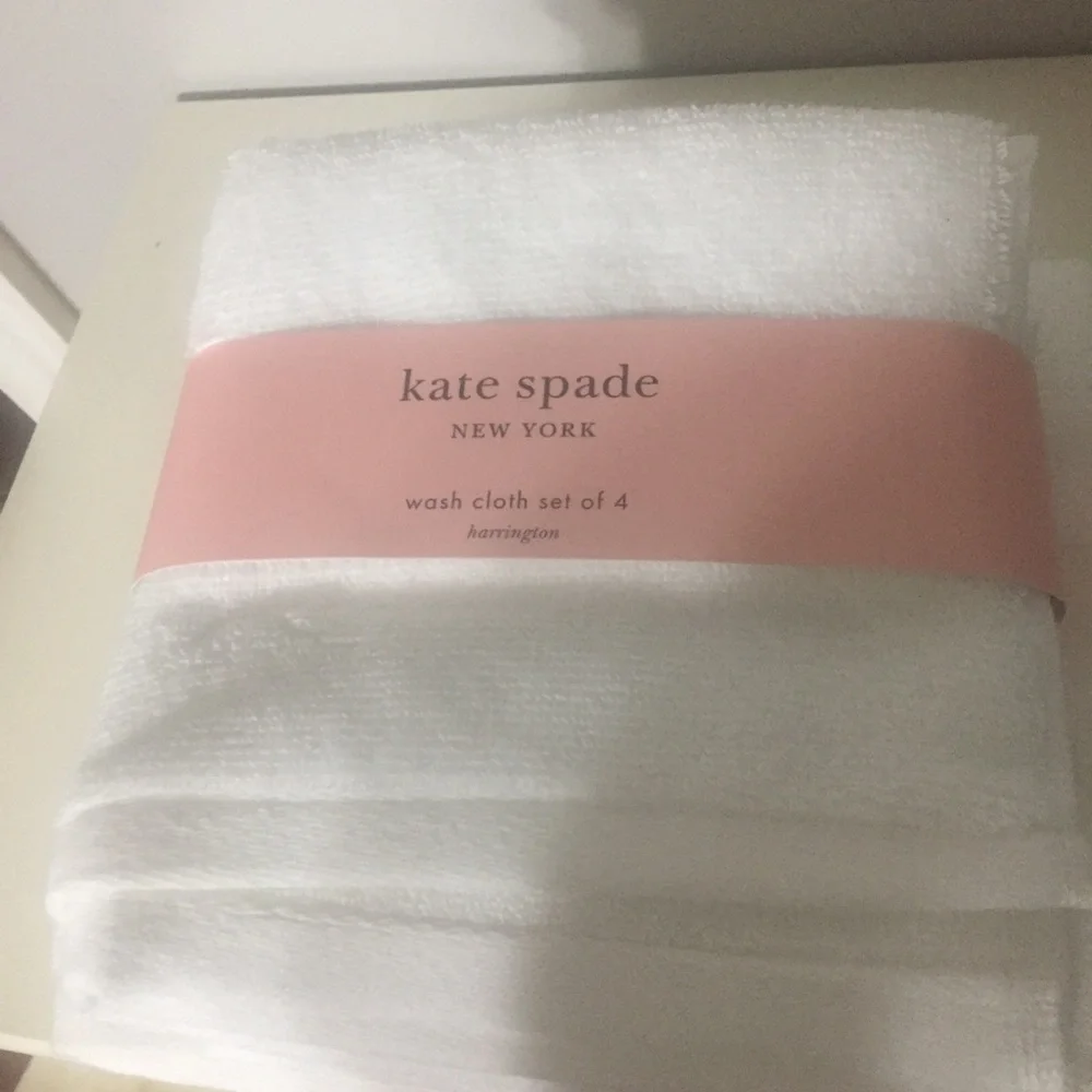 Kate Spade Bath Set, NWT